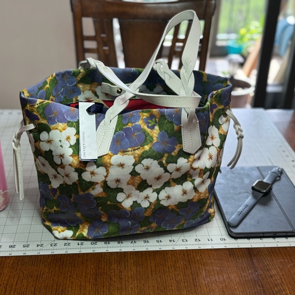 Coach tote - Picture 9 of 12